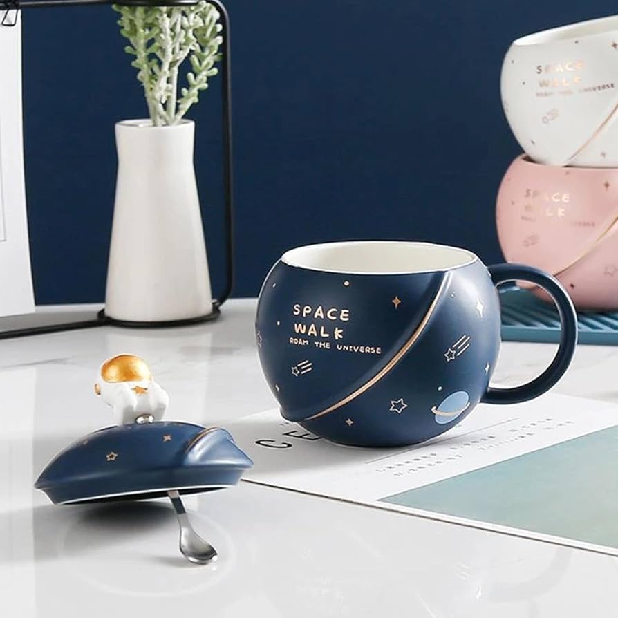 Astronaut Mug + Spoon + Lid 350 ml