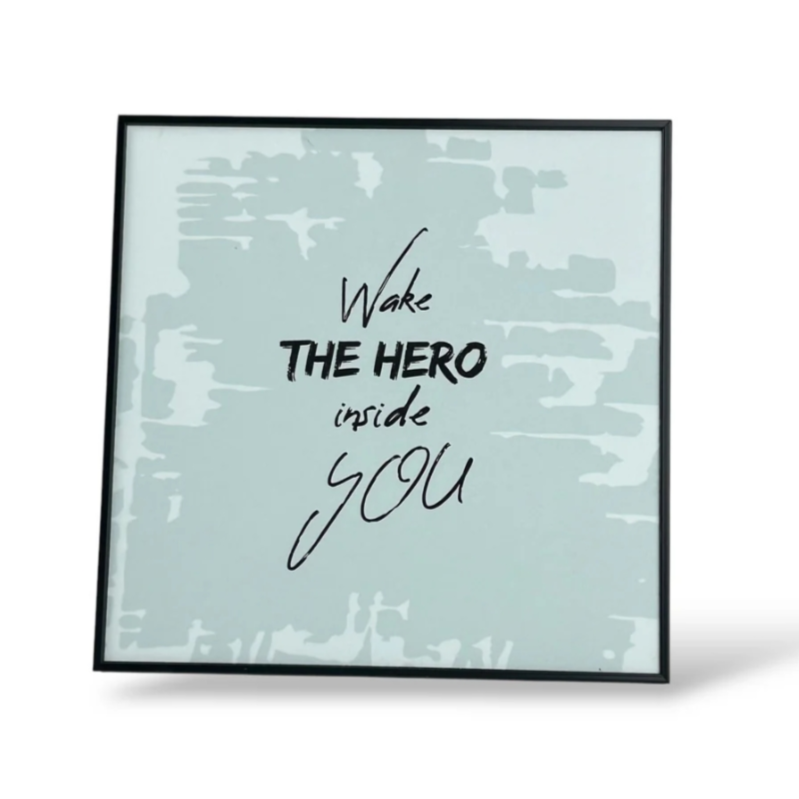 Wall Framed Art Glitter Finish Hero, 22x22 cm