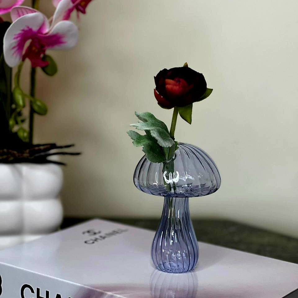 Clear Glass Mushroom Vase 12 cm