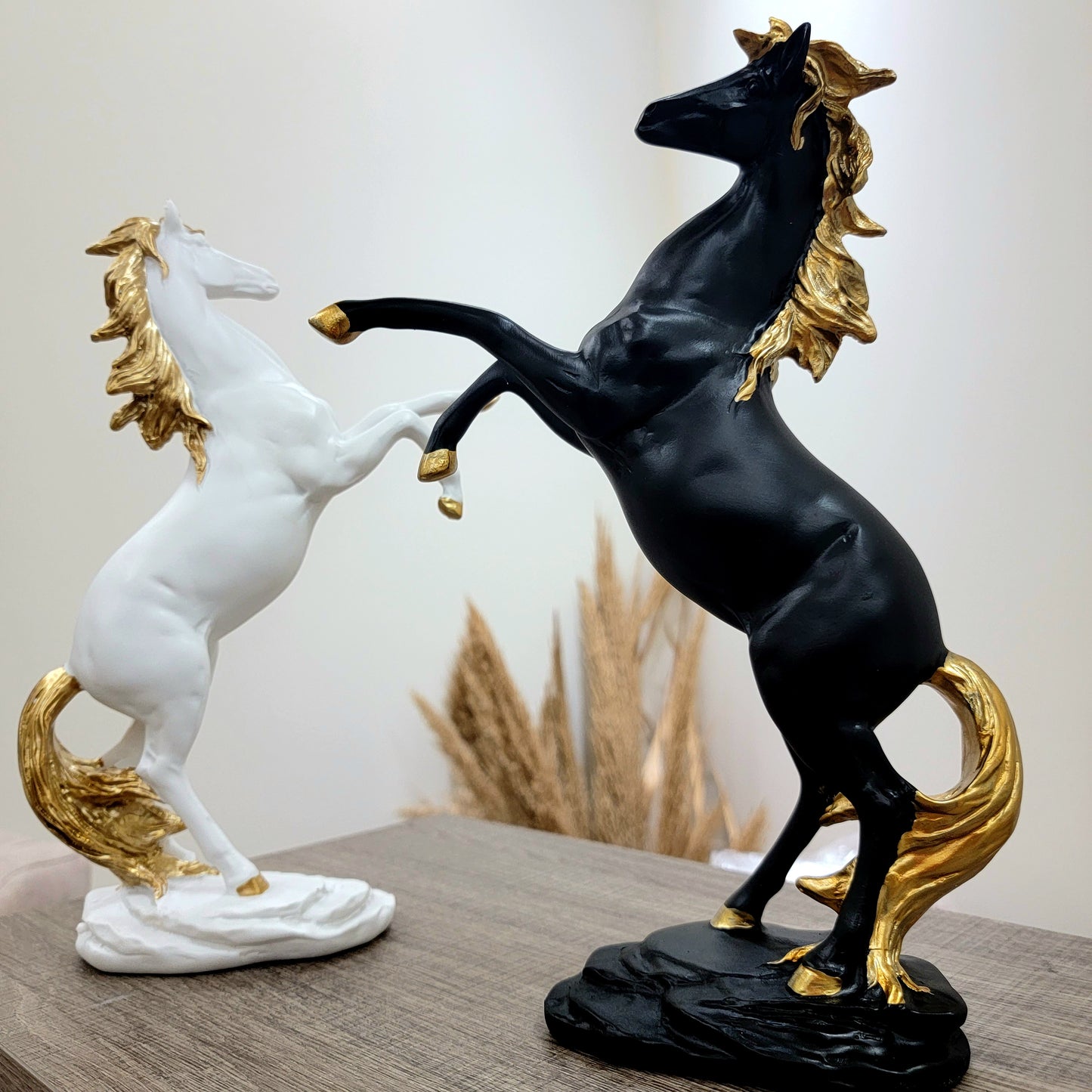 Decorative Resin Horse Statue 30 cm, 1 Pc