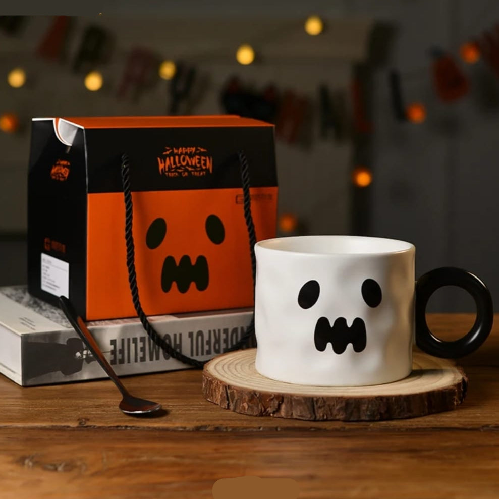 Halloween Mug + Spoon + Gift box 350 ml