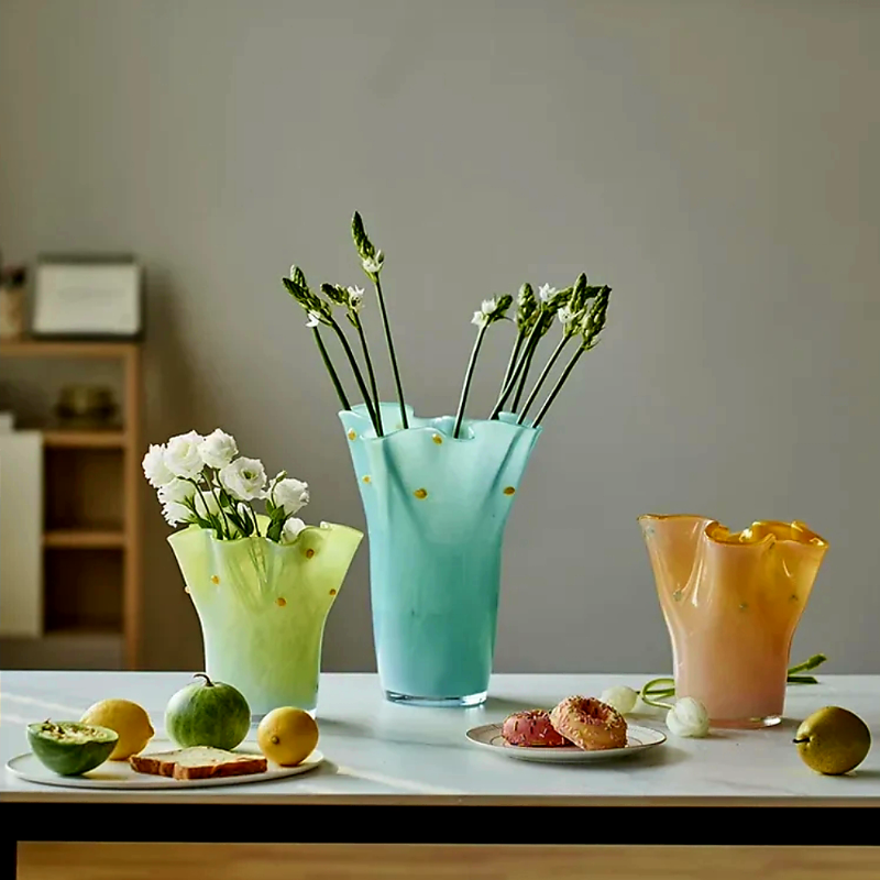 wavy glass vase flower